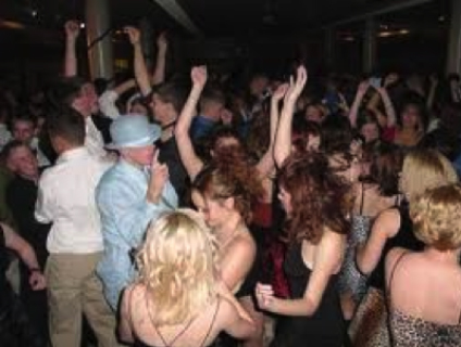 Oh how I love to go to the prom.
